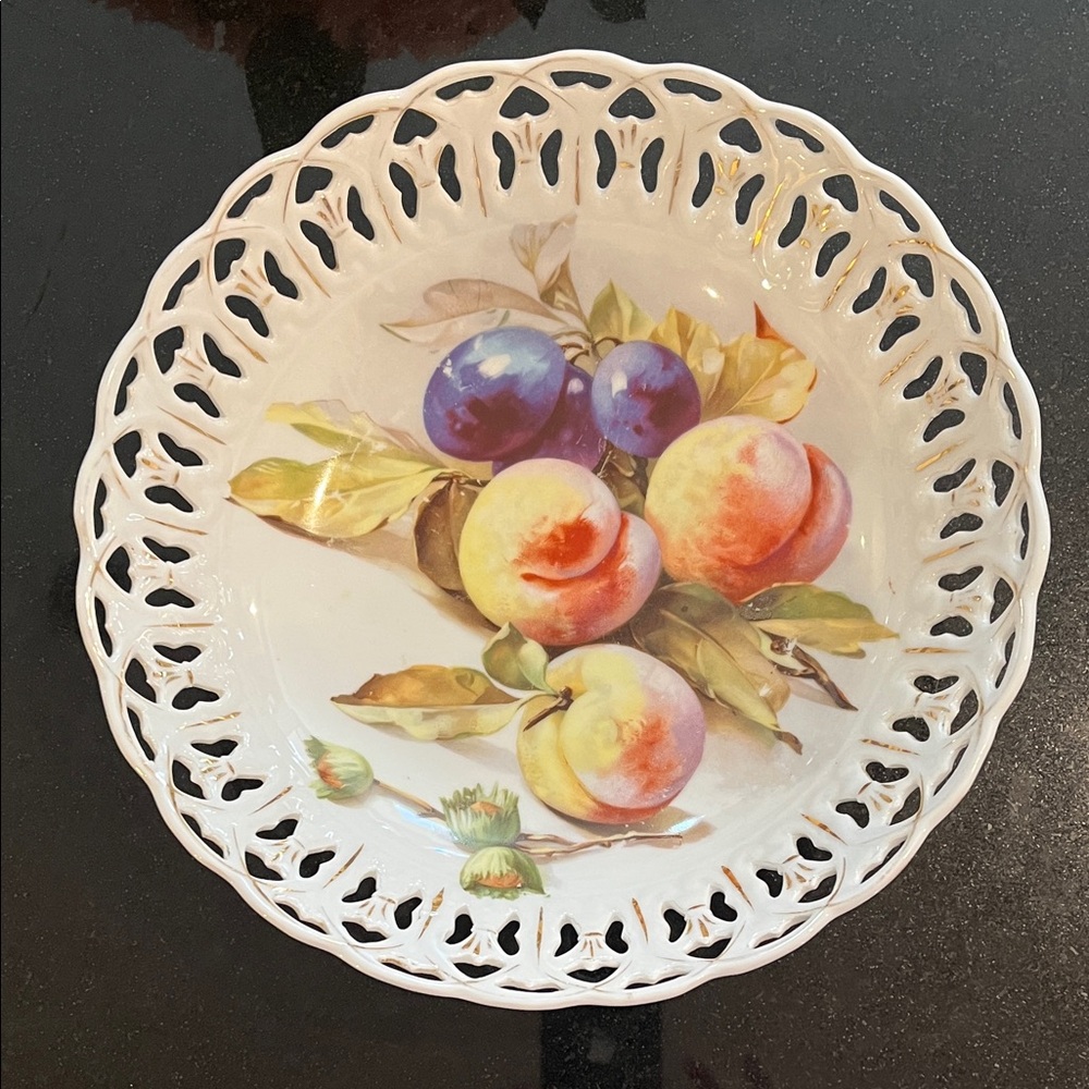 Reticulated Porcelain Bowl with Fruit Design, Rudolf Wachter, Bavaria